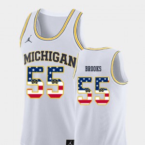 #55 White Eli Brooks Michigan Jersey Men College Basketball USA Flag